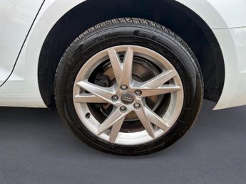 Audi A4 3.0 TDI V6 Sport S Tronic quattro Euro 6 (s/s) 4dr