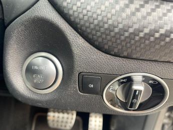 Mercedes-Benz A Class 2.1 A200d AMG Line (Premium) 7G-DCT Euro 6 (s/s) 5dr