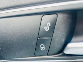 Mercedes-Benz A Class 2.1 A200d AMG Line (Premium) 7G-DCT Euro 6 (s/s) 5dr