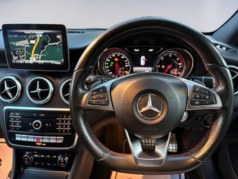 Mercedes-Benz A Class 2.1 A200d AMG Line (Premium) 7G-DCT Euro 6 (s/s) 5dr