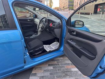 Ford Focus 1.6 Sport Auto 5dr