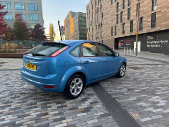 Ford Focus 1.6 Sport Auto 5dr
