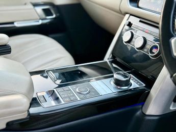 Land Rover Range Rover 3.0 TD V6 Vogue SE Auto 4WD Euro 6 (s/s) 5dr