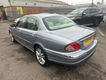 Jaguar X-Type 2.5 V6 SE (AWD) 4dr