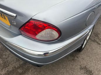 Jaguar X-Type 2.5 V6 SE (AWD) 4dr