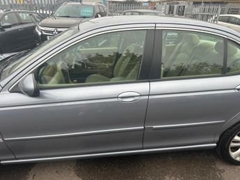 Jaguar X-Type 2.5 V6 SE (AWD) 4dr