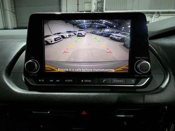 Nissan Qashqai 1.3 DIG-T MHEV Acenta Premium XTRON Euro 6 (s/s) 5dr