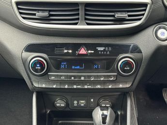 Hyundai TUCSON 1.6 CRDi Premium SE DCT Euro 6 (s/s) 5dr