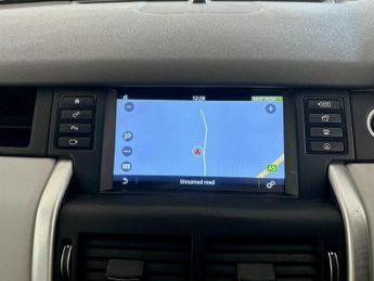 Land Rover Discovery Sport 2.0 TD4 SE Tech Auto 4WD Euro 6 (s/s) 5dr