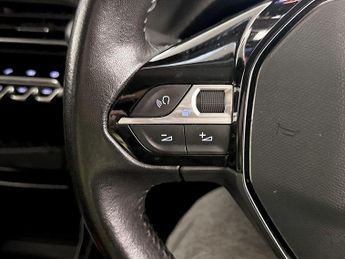 Peugeot 2008 1.2 PureTech Allure Premium Euro 6 (s/s) 5dr