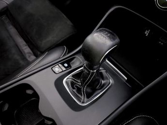 Volvo XC40 2.0 D3 R-Design Pro Euro 6 (s/s) 5dr