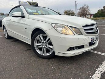 Mercedes-Benz E Class 1.8 E200 CGI BlueEfficiency SE Cabriolet 2dr Petrol Tiptronic Eu