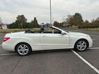 Mercedes-Benz E Class 1.8 E200 CGI BlueEfficiency SE Cabriolet 2dr Petrol Tiptronic Eu