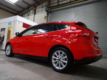 Ford Focus 1.6 Titanium Powershift Euro 6 5dr