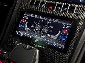 Lamborghini Urus 4.0 V8 BiTurbo SUV 5dr Petrol Auto 4WD Euro 6 (650 ps)