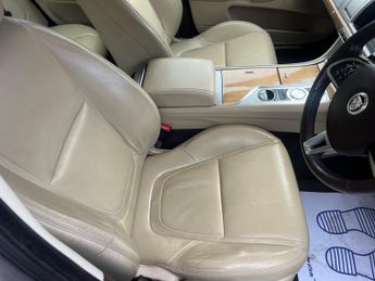 Jaguar XF 2.2d Premium Luxury Auto Euro 5 (s/s) 4dr
