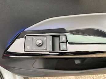 Volkswagen ID.3 Pro Performance 58kWh Family Auto 5dr