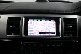 Jaguar XF 2.2d R-Sport Black Auto Euro 5 (s/s) 4dr