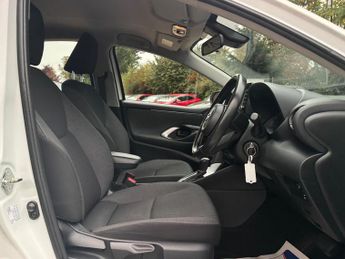 Toyota Yaris 1.5 VVT-h Icon E-CVT Euro 6 (s/s) 5dr