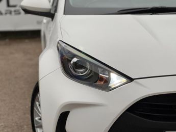 Toyota Yaris 1.5 VVT-h Icon E-CVT Euro 6 (s/s) 5dr