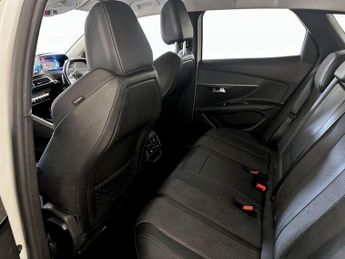 Peugeot 3008 1.6 13.2kWh Allure Premium e-EAT Euro 6 (s/s) 5dr