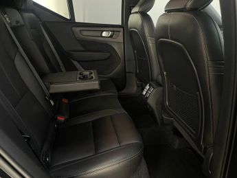 Volvo XC40 2.0 D3 R-Design Auto Euro 6 (s/s) 5dr