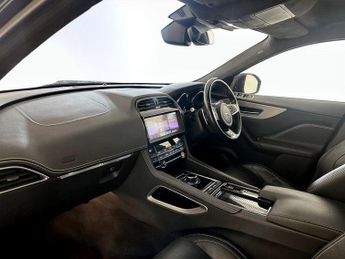Jaguar F-PACE 2.0 P250i R-Sport Auto AWD Euro 6 (s/s) 5dr