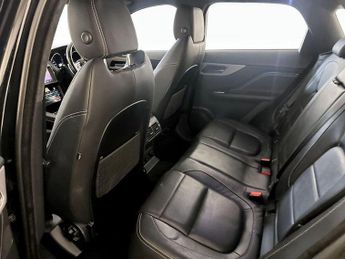 Jaguar F-PACE 2.0 P250i R-Sport Auto AWD Euro 6 (s/s) 5dr
