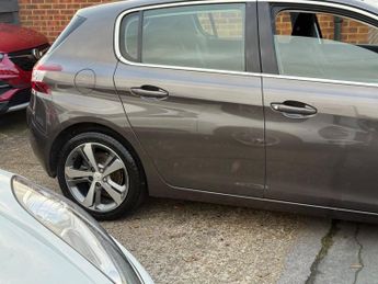 Peugeot 308 1.2 PureTech Allure Auto Euro 6 (s/s) 5dr
