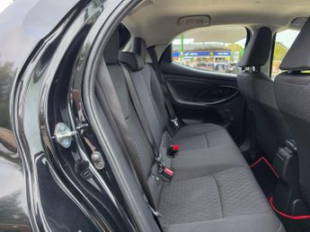 Toyota Yaris 1.5 VVT-h Icon E-CVT Euro 6 (s/s) 5dr