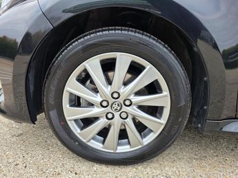 Toyota Yaris 1.5 VVT-h Icon E-CVT Euro 6 (s/s) 5dr