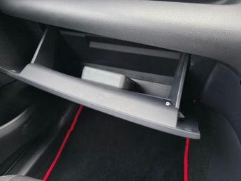 Toyota Yaris 1.5 VVT-h Icon E-CVT Euro 6 (s/s) 5dr