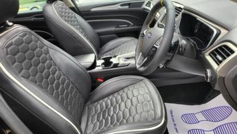 Ford Mondeo 2.0 TDCi Vignale Powershift Euro 6 (s/s) 4dr
