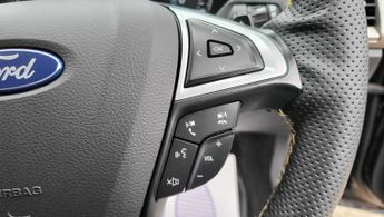 Ford Mondeo 2.0 TDCi Vignale Powershift Euro 6 (s/s) 4dr