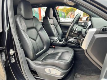 Porsche Cayenne 3.0h V6 S TiptronicS 4WD Euro 5 (s/s) 5dr