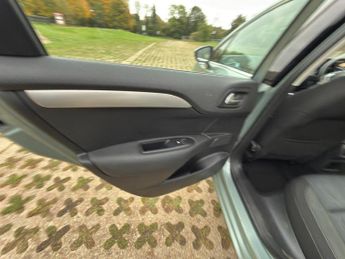 Citroen C4 1.6 VTi VTR+ Hatchback 5dr Petrol Auto Euro 5 (120 ps)