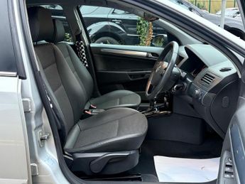 Vauxhall Astra 1.8i 16v Design 5dr