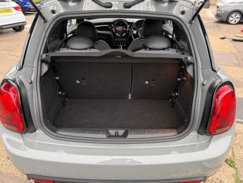 MINI Electric Hatch Cooper SE 32.6kWh Level 2 Auto 3dr