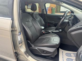 Ford Focus 1.6 Titanium Powershift Euro 6 5dr