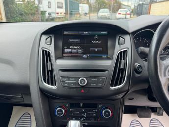 Ford Focus 1.6 Titanium Powershift Euro 6 5dr