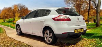 Renault Megane 1.6 16V Dynamique TomTom Euro 5 5dr