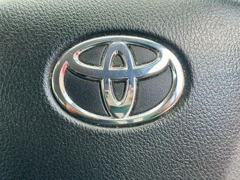 Toyota Auris 1.8 VVT-h Business Edition Touring Sports CVT Euro 6 (s/s) 5dr (