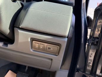 Land Rover Range Rover Evoque 2.0 TD4 SE Tech Auto 4WD Euro 6 (s/s) 5dr