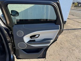 Land Rover Range Rover Evoque 2.0 TD4 SE Tech Auto 4WD Euro 6 (s/s) 5dr