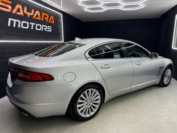 Jaguar XF 2.2d Luxury Auto Euro 5 (s/s) 4dr