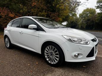 Ford Focus 1.0T EcoBoost Titanium X Euro 5 (s/s) 5dr
