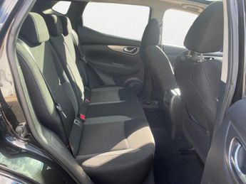 Nissan Qashqai 1.3 DIG-T N-Connecta DCT Auto Euro 6 (s/s) 5dr