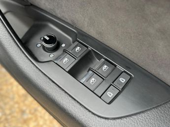 Audi A6 Avant 2.0 TDI 40 S line S Tronic Euro 6 (s/s) 5dr