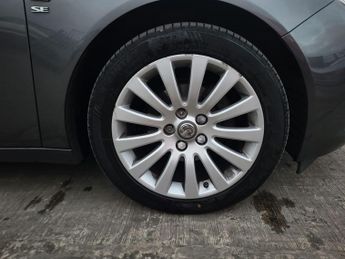 Vauxhall Insignia 2.0 CDTi SE Hatchback 5dr Diesel Manual Euro 5 (160 ps)
