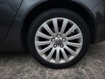 Vauxhall Insignia 2.0 CDTi SE Hatchback 5dr Diesel Manual Euro 5 (160 ps)